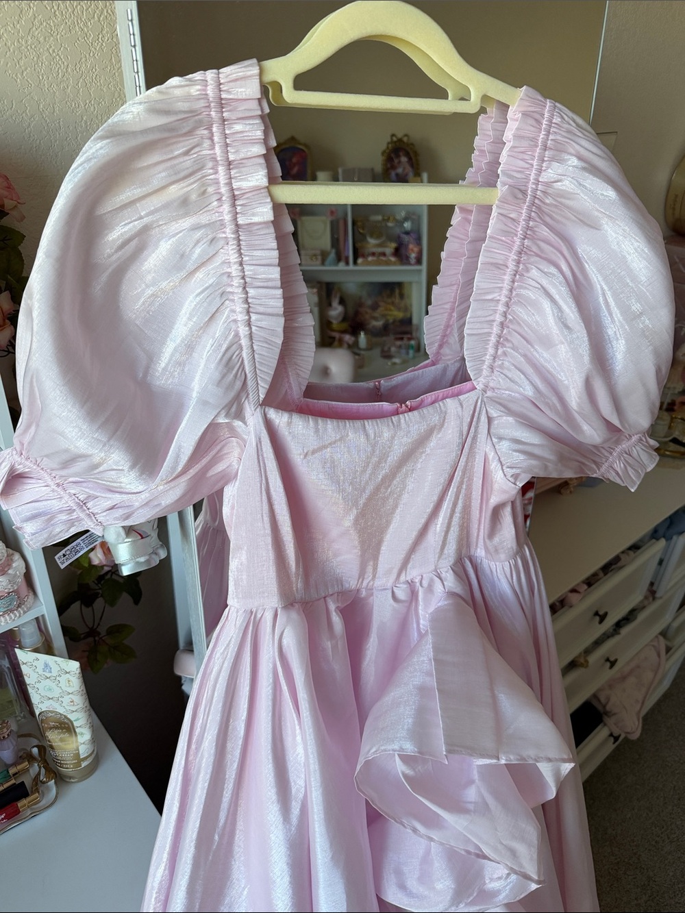 Selkie Pale Pink Ruffled High-Low Puff Sleeve Gown - Picture 3 of 6